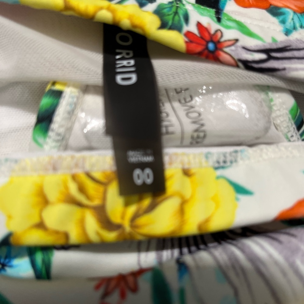 Torrid Floral High-Waisted Bikini Bottoms - Picture 4 of 4